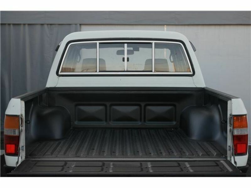 HILUX