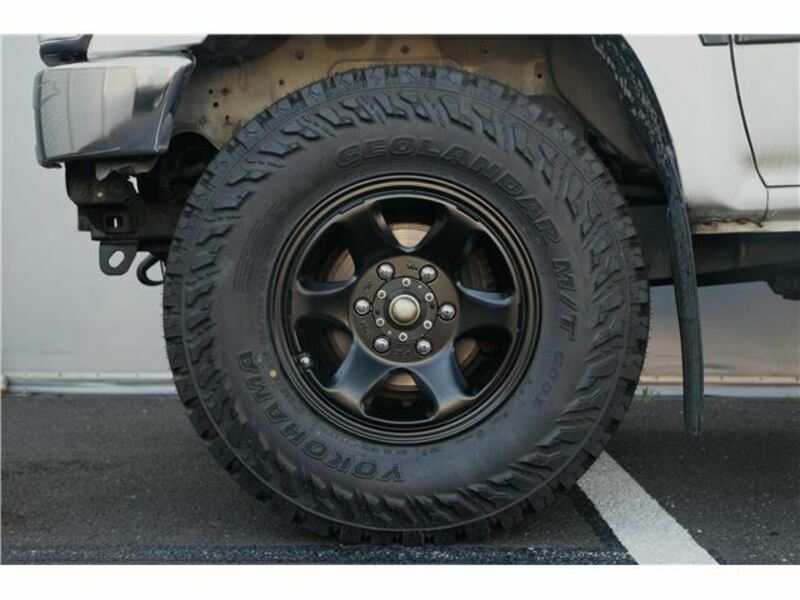 HILUX