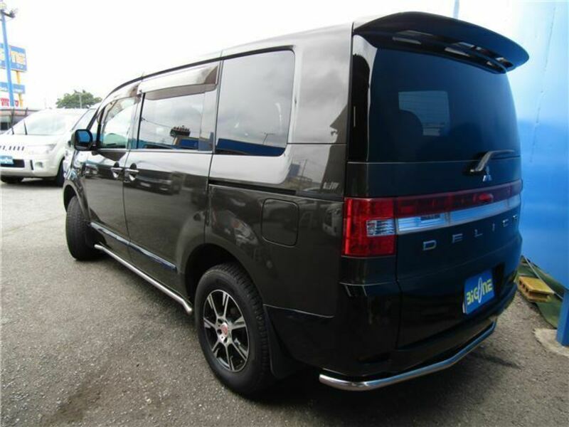 DELICA D5