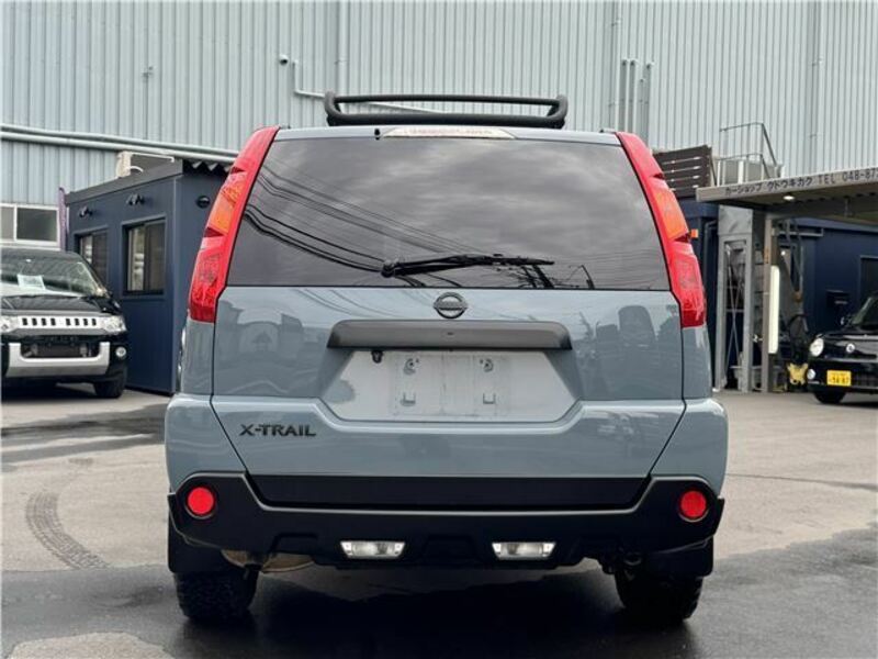 X-TRAIL