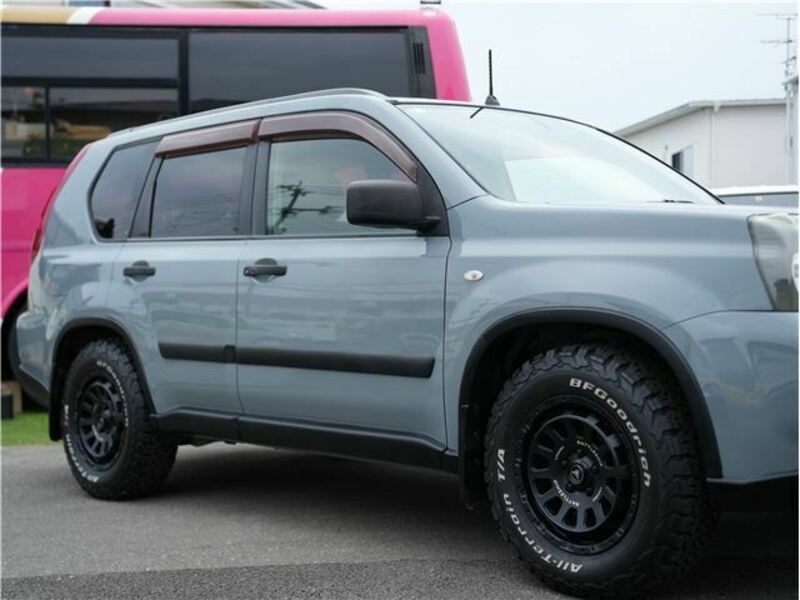 X-TRAIL