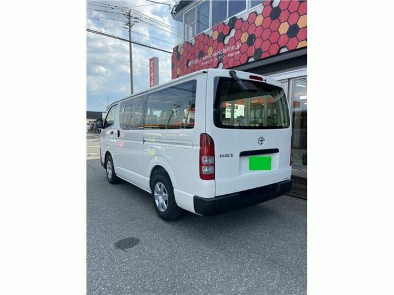 HIACE VAN