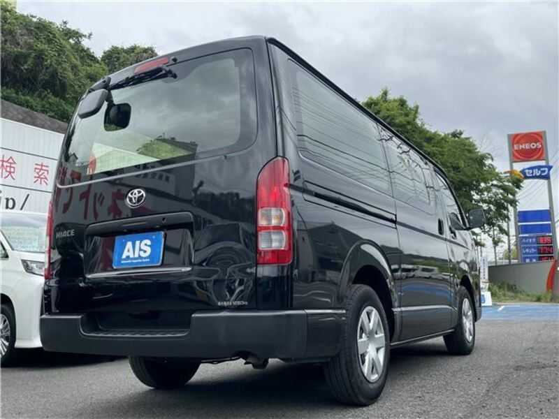 HIACE VAN