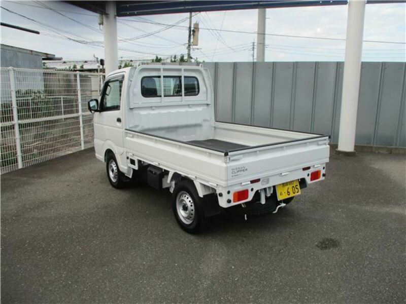 CLIPPER TRUCK