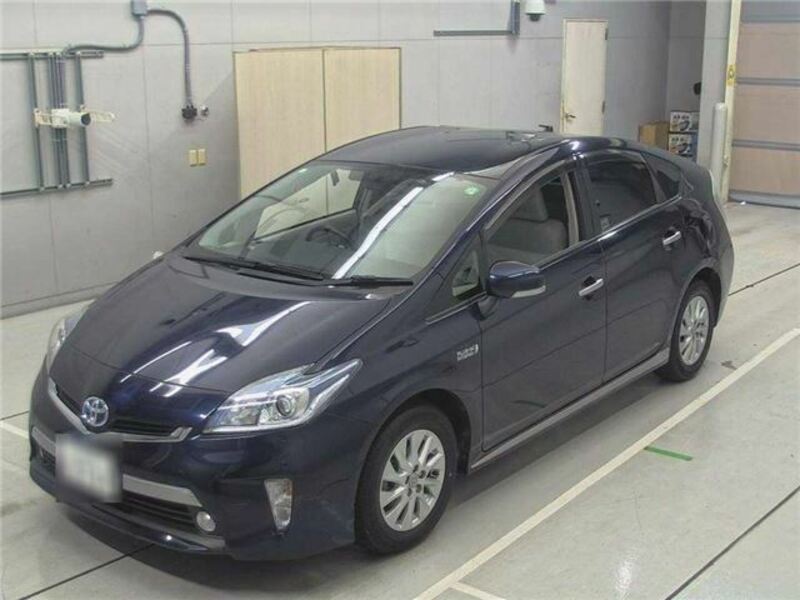 TOYOTA PRIUS PHV