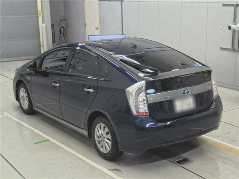 PRIUS PHV