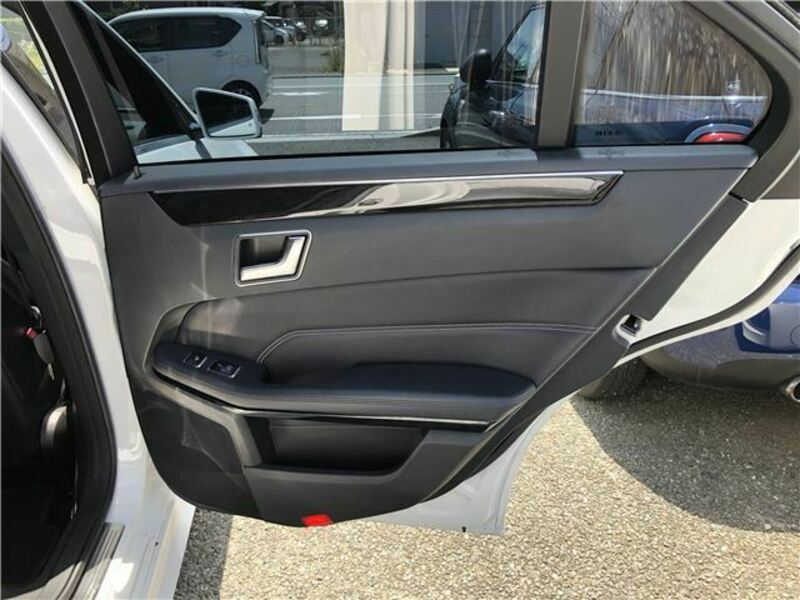 E-CLASS