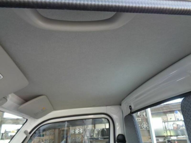 MINICAB TRUCK
