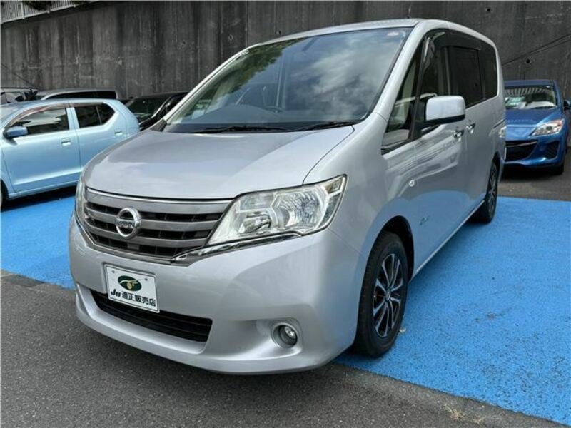 NISSAN SERENA
