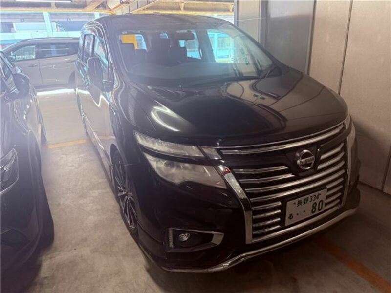 NISSAN ELGRAND