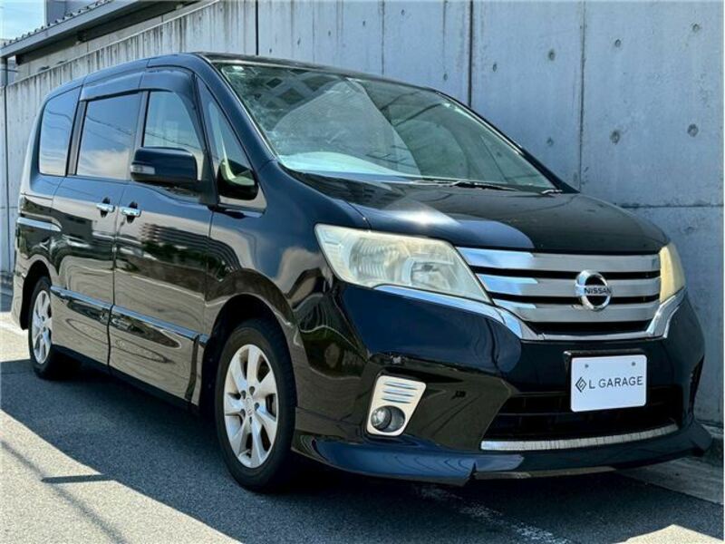NISSAN SERENA