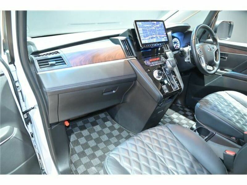 DELICA D5