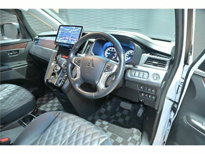 DELICA D5