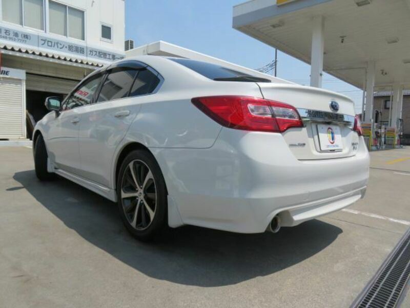 LEGACY B4
