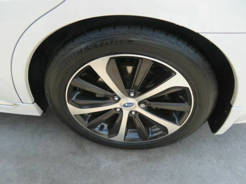LEGACY B4