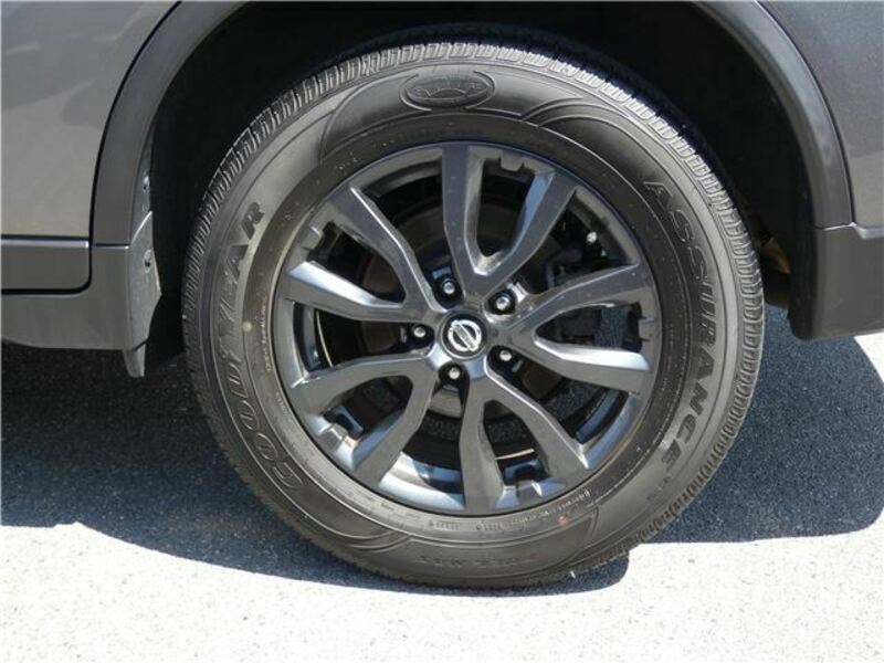 X-TRAIL