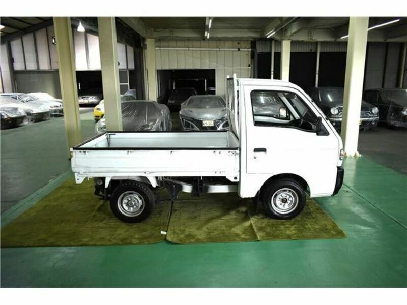 CARRY TRUCK
