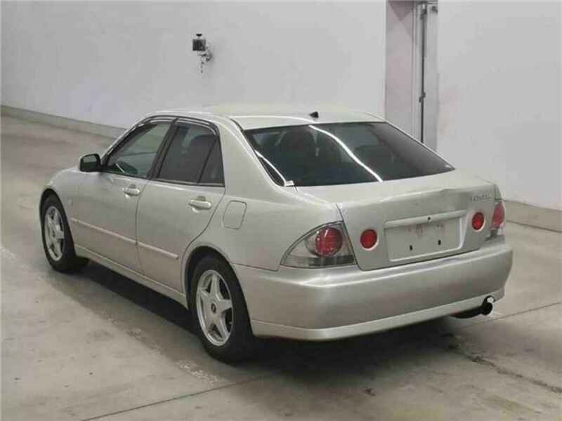 ALTEZZA