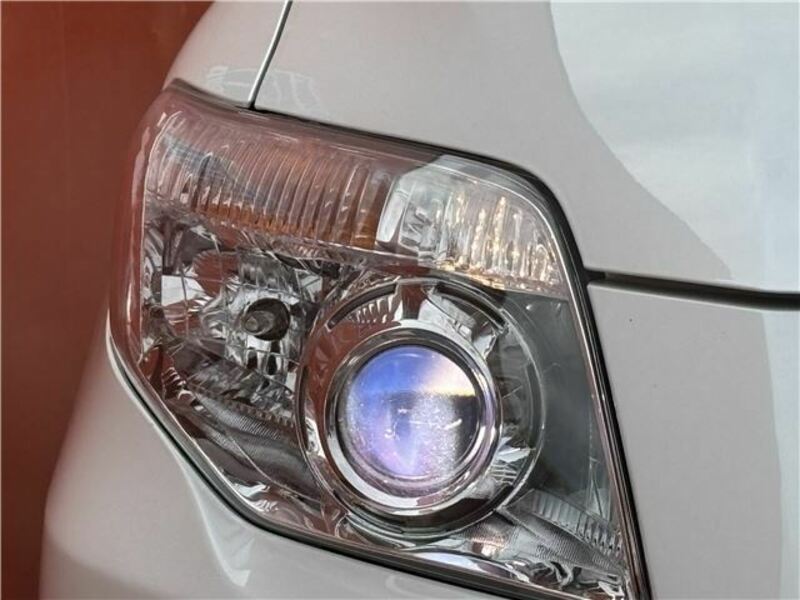 COROLLA AXIO