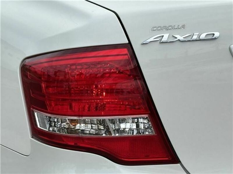 COROLLA AXIO