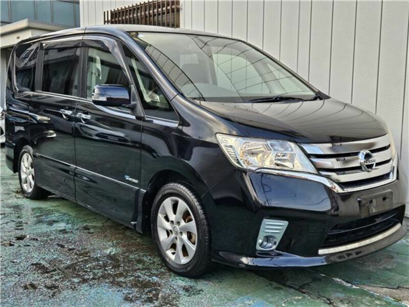 NISSAN SERENA