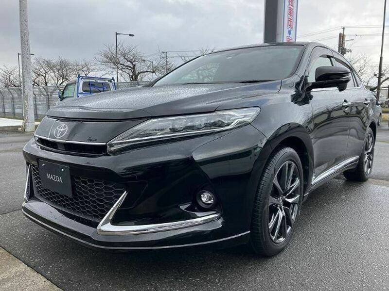 TOYOTA HARRIER