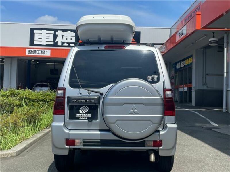 PAJERO MINI