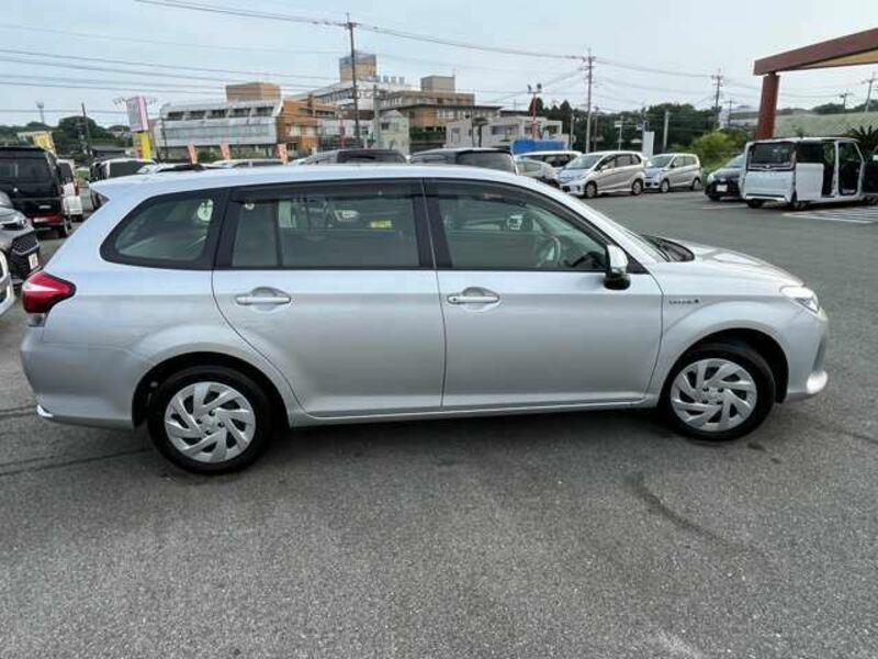 COROLLA FIELDER
