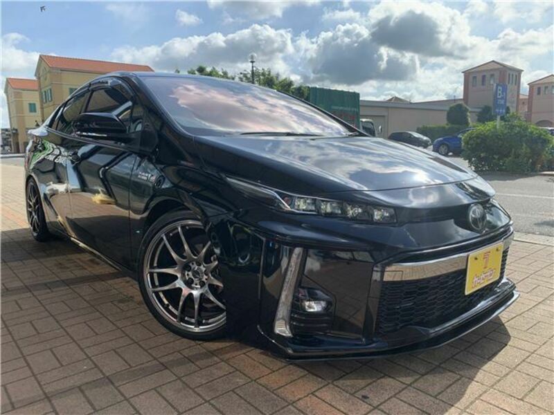 PRIUS PHV