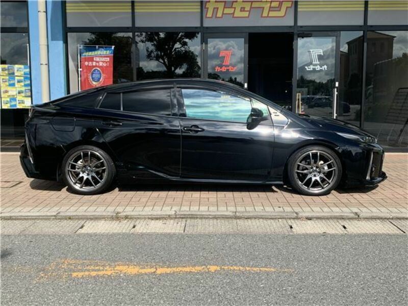 PRIUS PHV