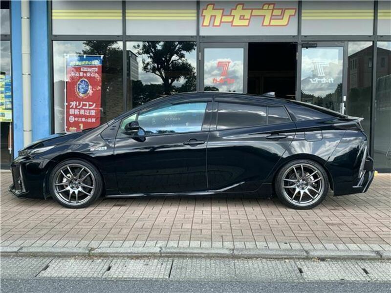 PRIUS PHV