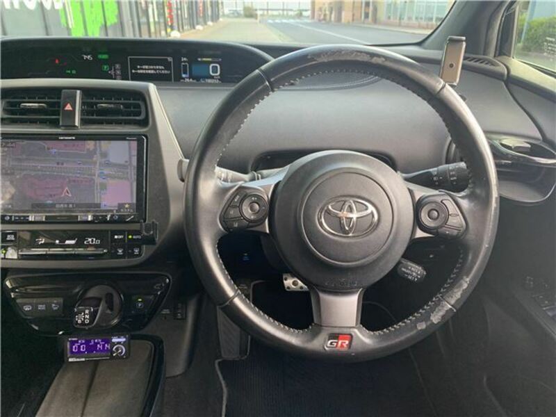 PRIUS PHV
