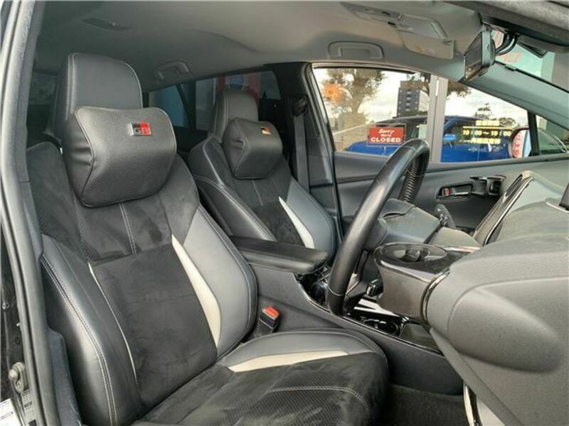 PRIUS PHV