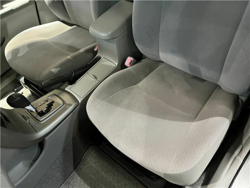 COROLLA AXIO