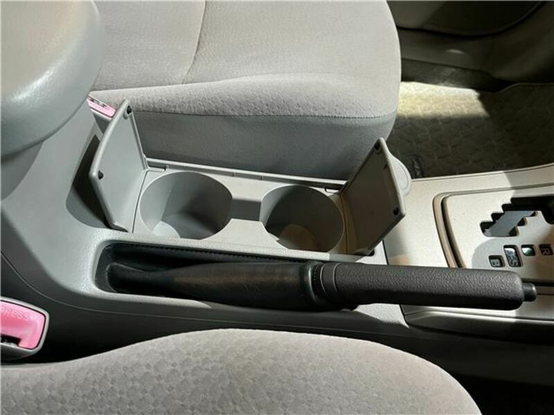 COROLLA AXIO
