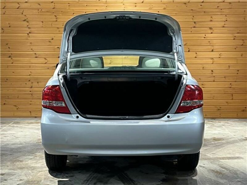 COROLLA AXIO