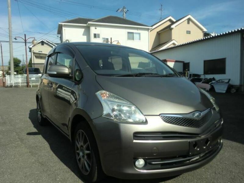 TOYOTA RACTIS
