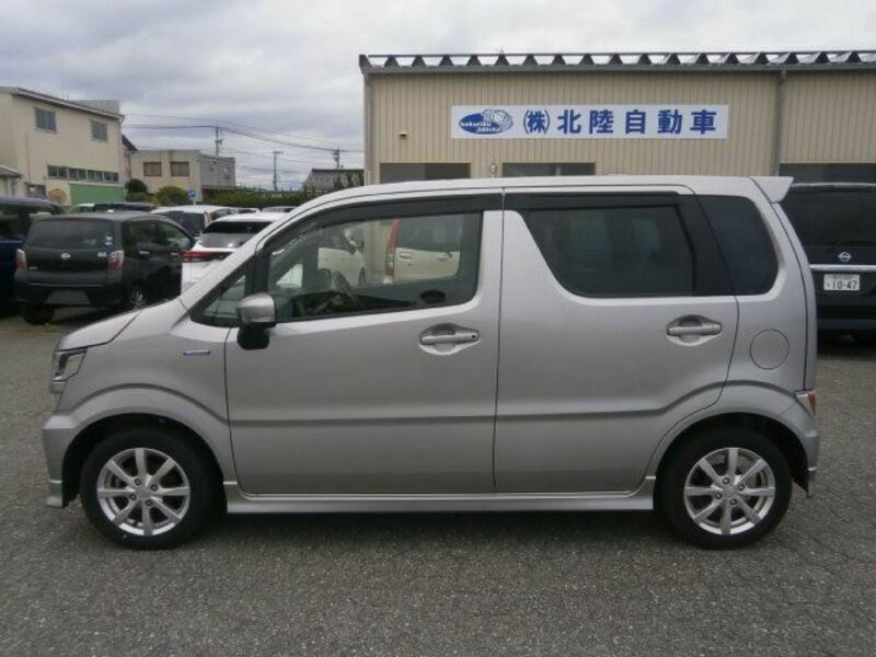 WAGON R