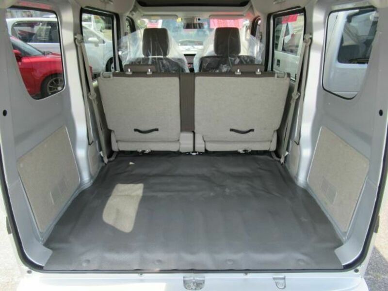 MINICAB VAN