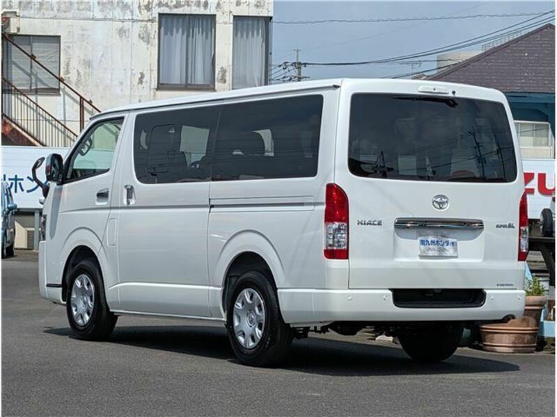 HIACE