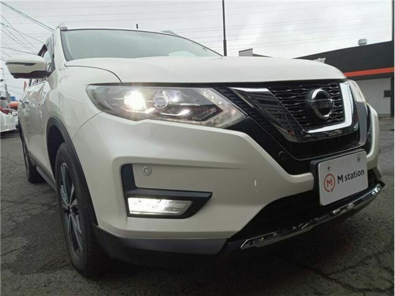 X-TRAIL
