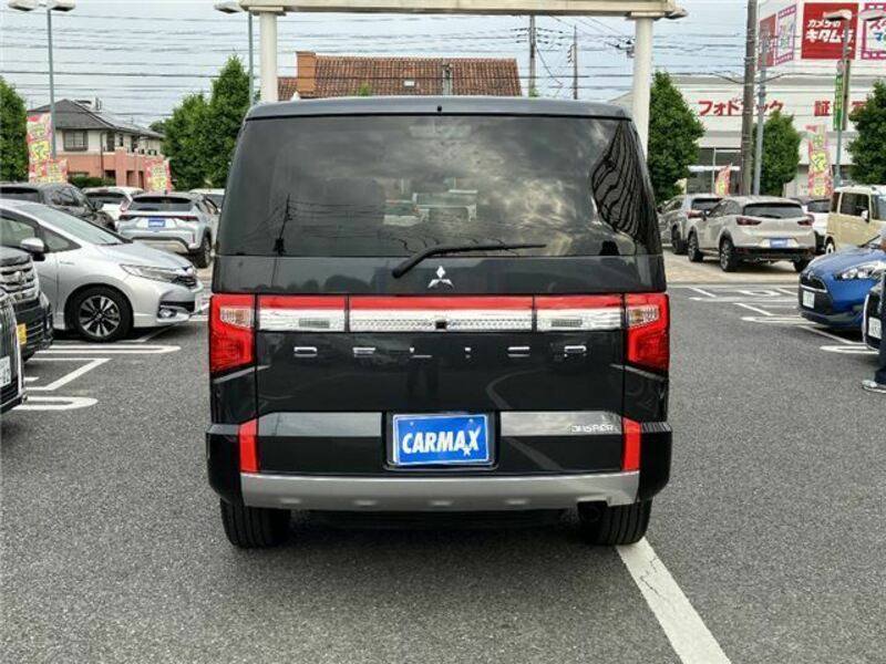 DELICA D5