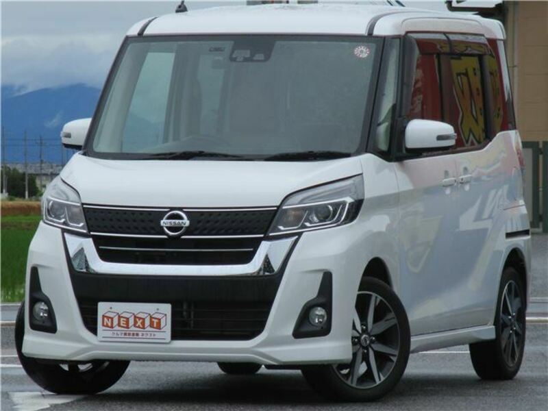 NISSAN DAYZ ROOX