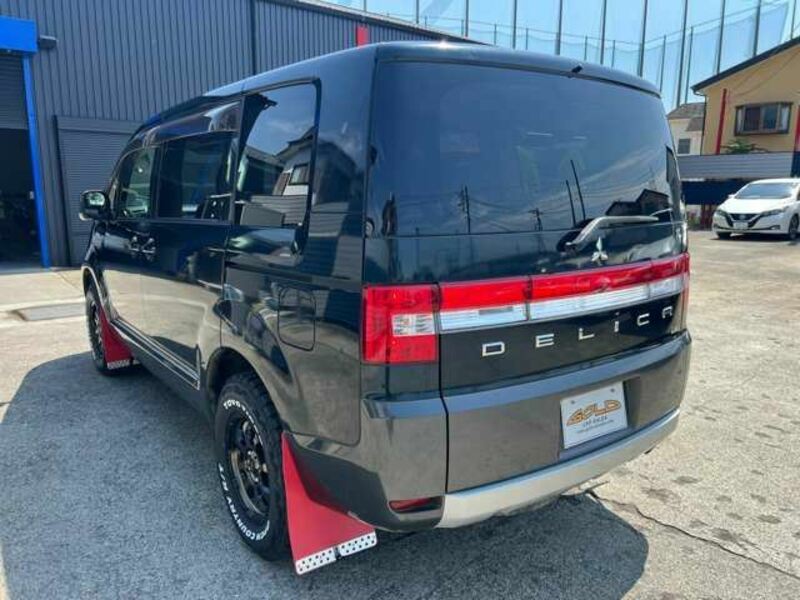 DELICA D5