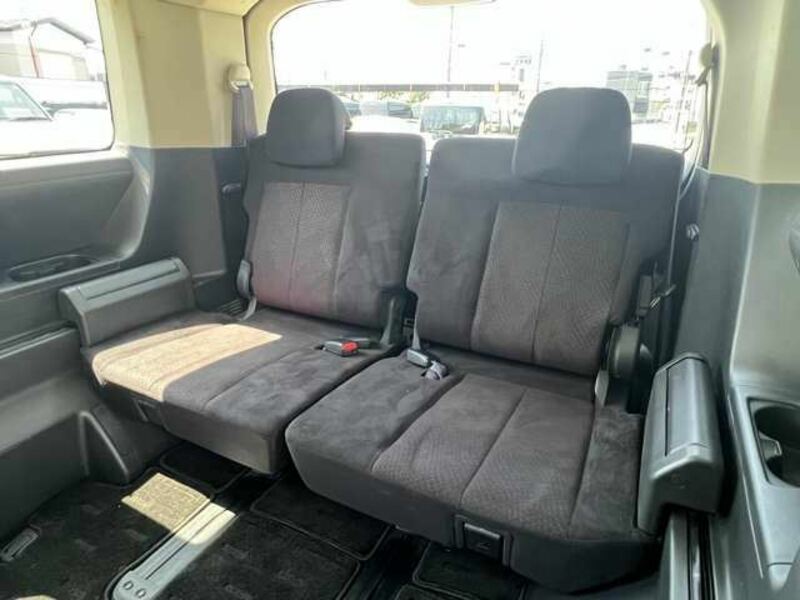 DELICA D5
