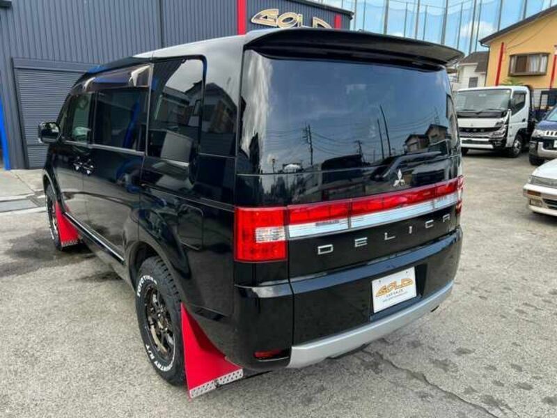 DELICA D5