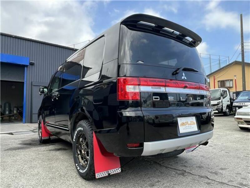 DELICA D5