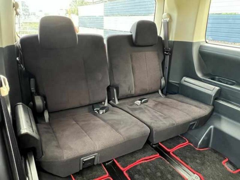 DELICA D5