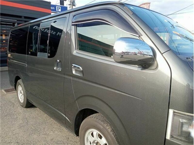 HIACE VAN