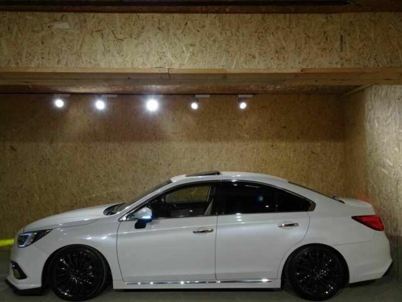 LEGACY B4